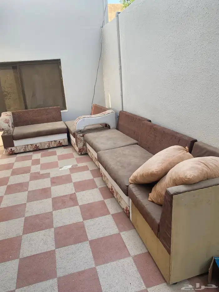 كنب نوعية ممتازة بدون مقابل يحتاج غسيل فقط 0