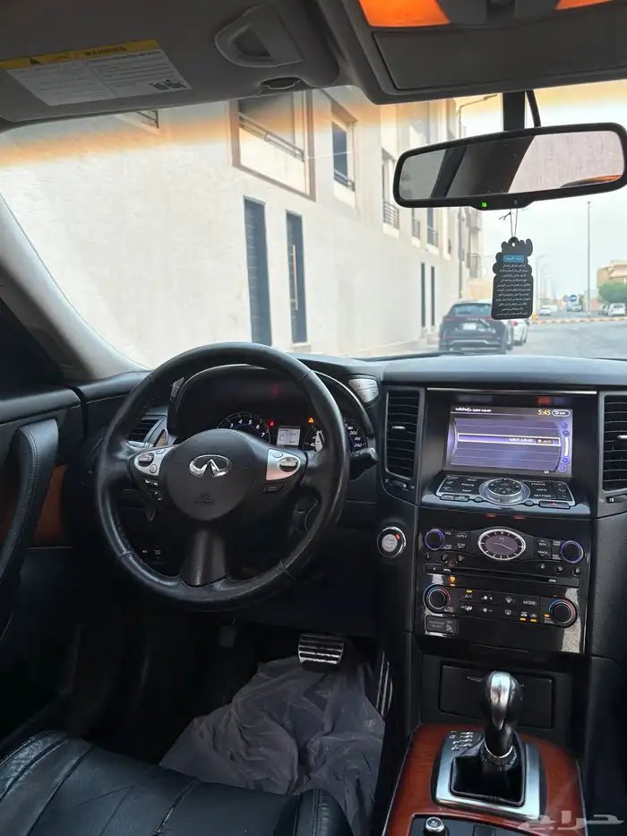 انفنتي QX70 14