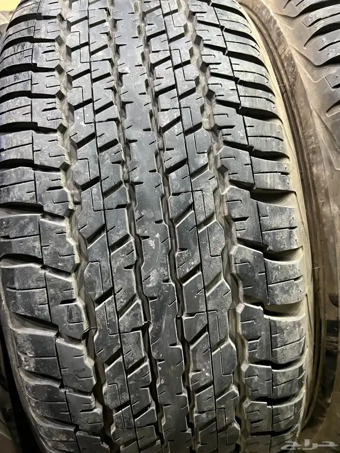 كفرات دنلوب وكاله جيب جكسار مقاس 285 60 18 15