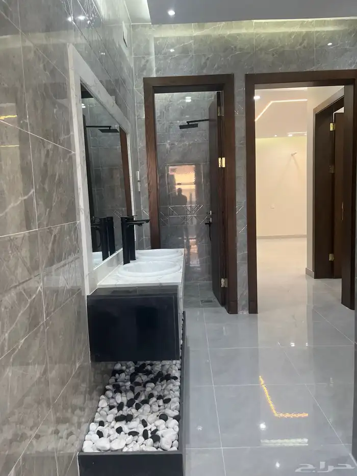شقق دور ارضى وعلوى للبيع بحى البوادى 4