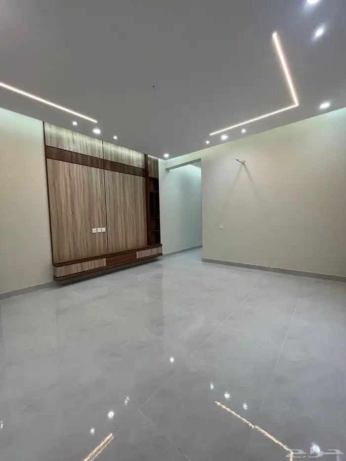 شقق دور ارضى وعلوى للبيع بحى البوادى 16