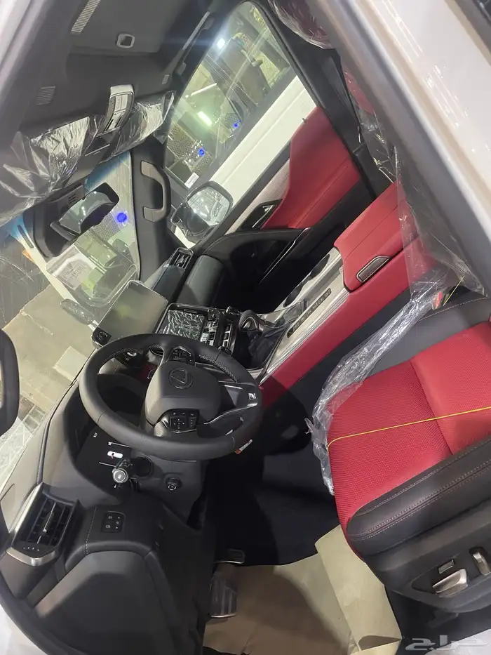 جيب لكزس LX600 اف اسبورت موديل 2025 5