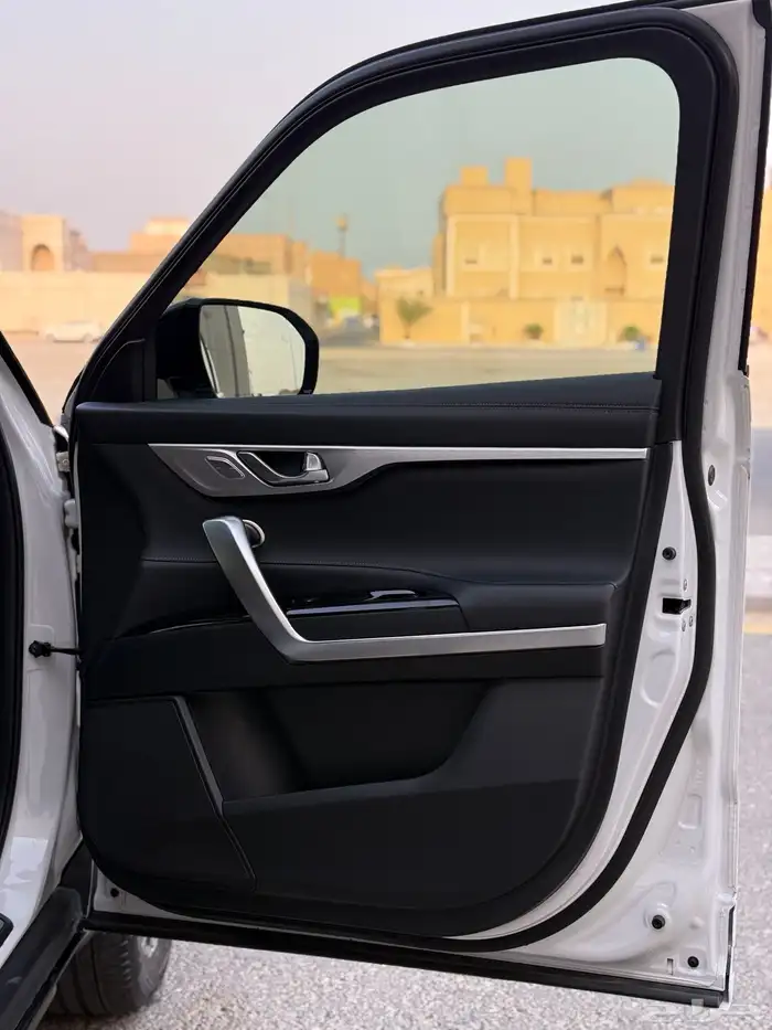 للبيع شانجان C95 روبال شبه جديد فل كامل 2023 14
