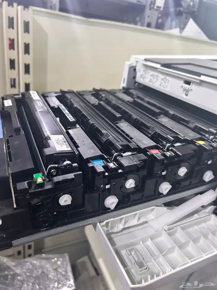 طابعة Hp laserjet m254nw مستعملة نظيفة أخت الجديد 1
