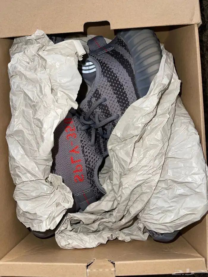 حذاء رياضي ييزي بوست 350 V2 2