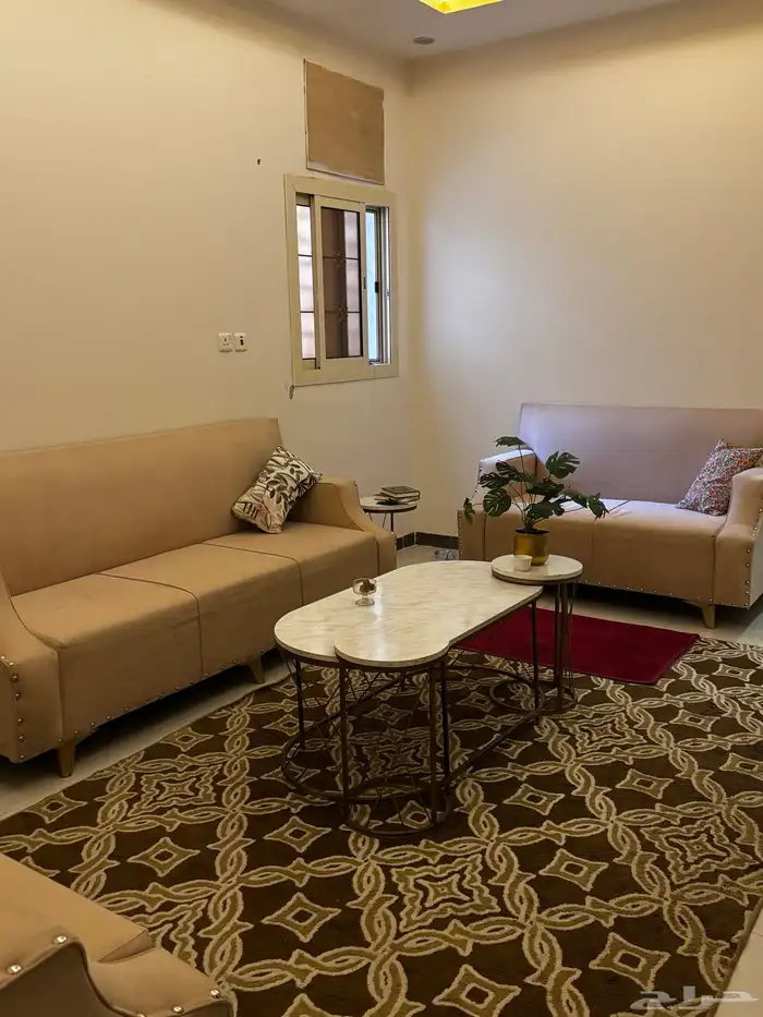 كنب 4 قطع وطوايل 2