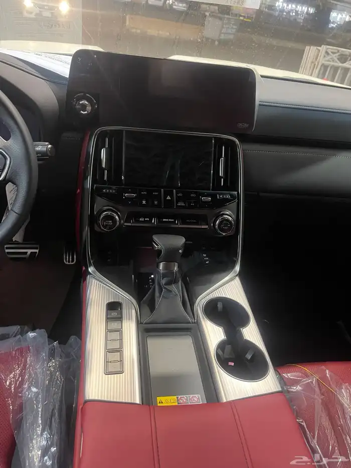 جيب لكزس LX600 اف اسبورت موديل 2025 8