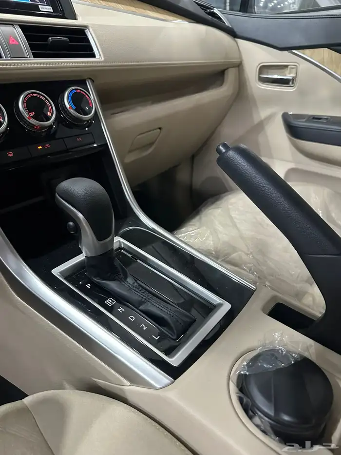 ميتسوبيشي اكسباندر موديل 2025 13