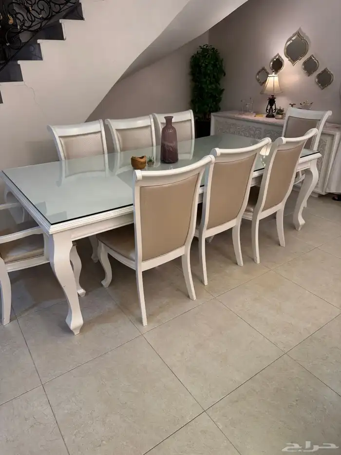 طاولة طعام 8 اشخاص 2
