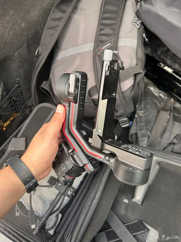 مانع اهتزاز dji RS3 pro شبه جديد بكامل اغراضها 7