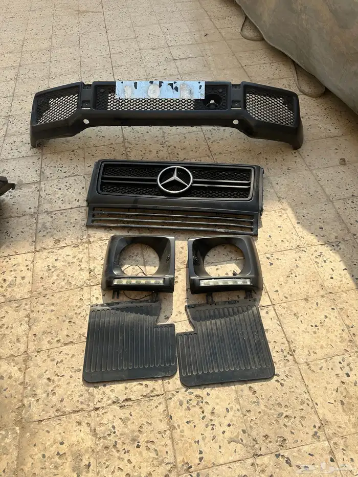 مرسيدس جي كلاس قطع غيار فقط 4