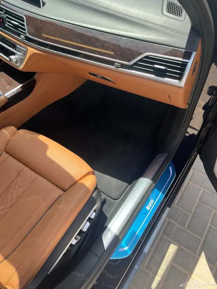 بي ام دبليو 740 الناغي مخزنه 2016 43