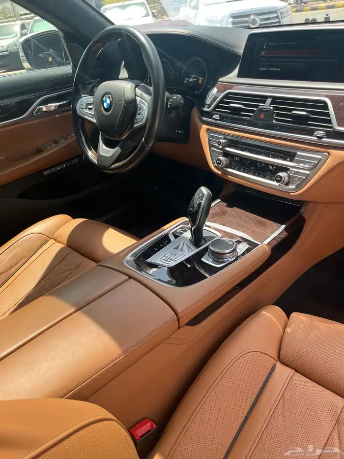 بي ام دبليو 740 الناغي مخزنه 2016 42