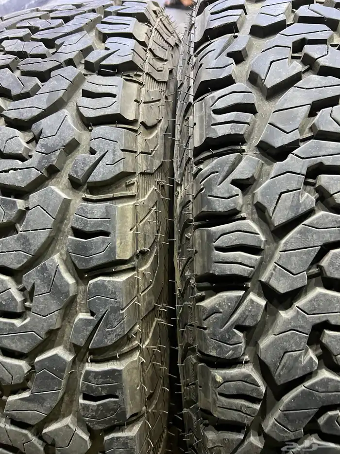 كفرات نص حجري بي واي رتش مقاس 285 70 17 17