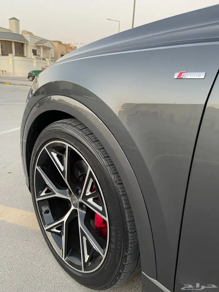 أودي Q8 - S-line 2019 9