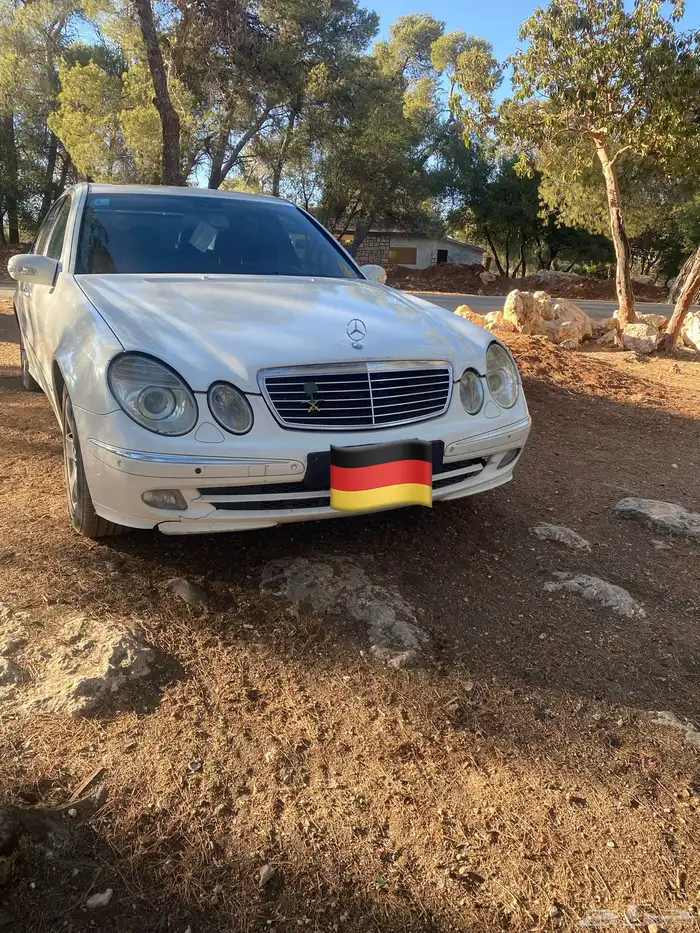 مرسيدس E240 موديل 2005 فل كامل للبيع 0