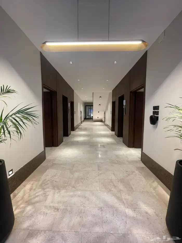 شقق ارضيه وعلويه تبداء من 490 الف ح الروضه قرب المطار 4