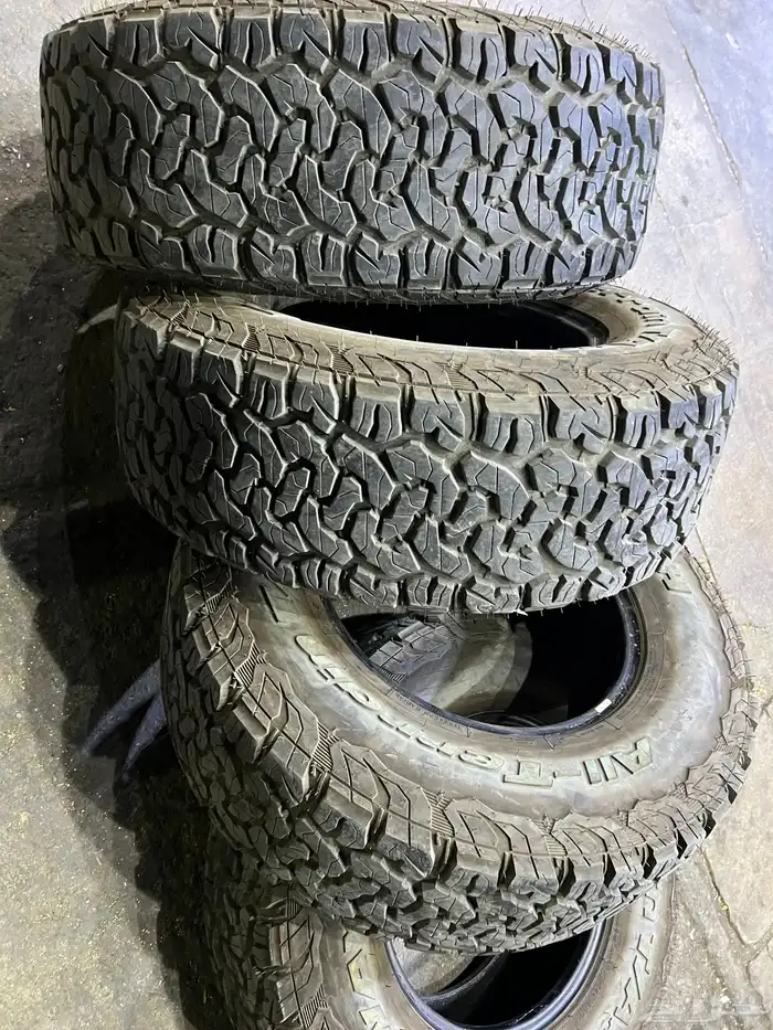 كفرات نص حجري بي واي رتش مقاس 285 70 17 11