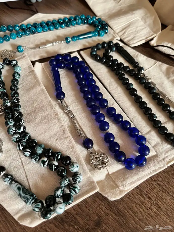 أنواع من البخور و المسك و العطور و سبحات 10