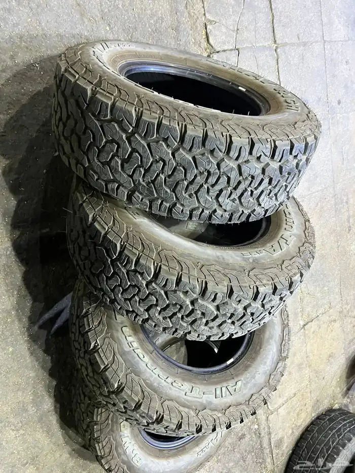 كفرات نص حجري بي واي رتش مقاس 285 70 17 26