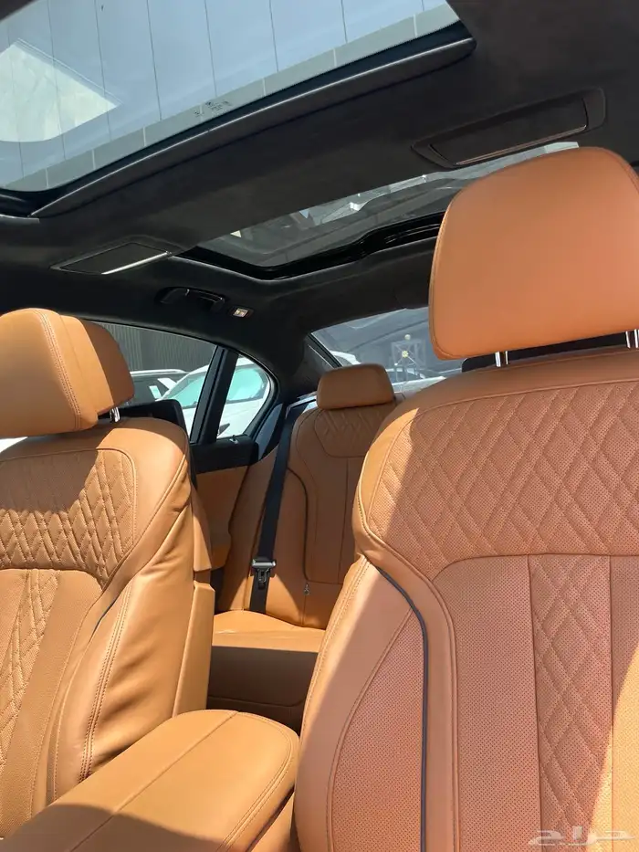 بي ام دبليو 740 الناغي مخزنه 2016 34