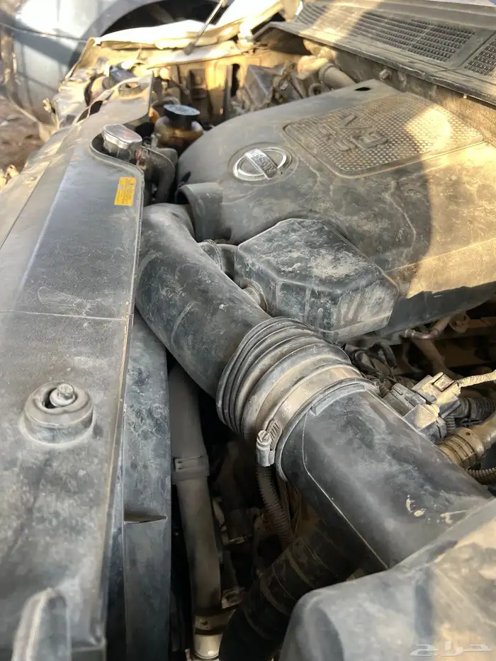 نيسان ارماد 8