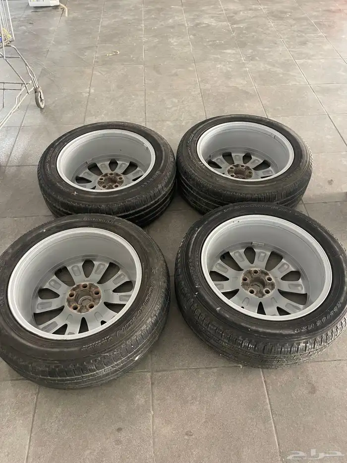 جنوط رانج روفر سبورت اصلية مقاس 20 مع الكفرات اخت الجديد 1