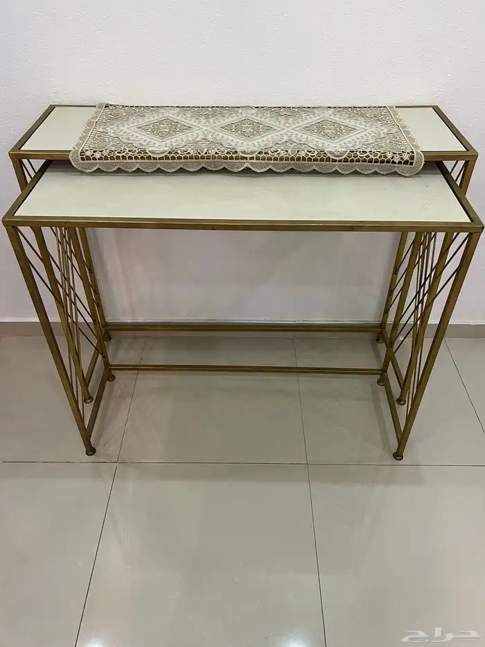 طاولة خدمة 0