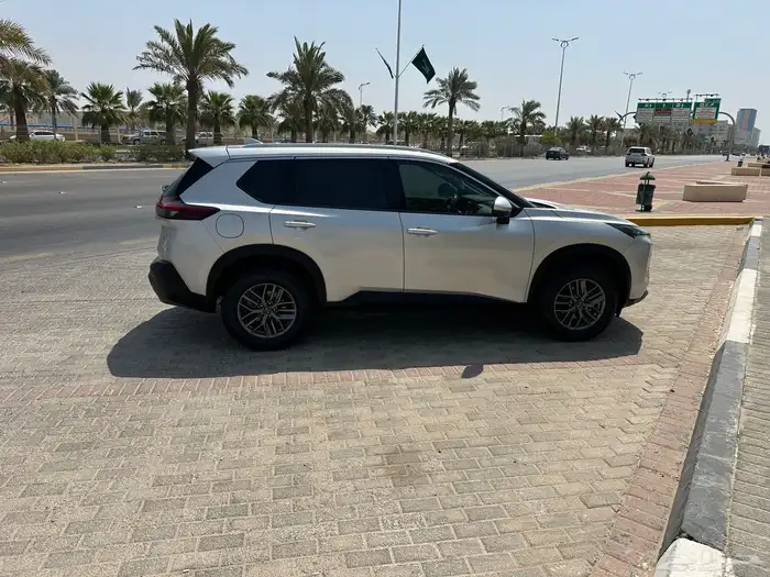 اكس تريل 2025 دبل مباع 1