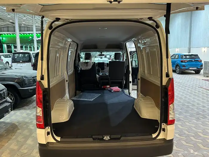 تويويا باص هايس بضاعه موديل 2026 سقف عالي اصفار سعودي 7