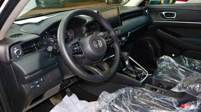 هوندا HRV 2024 LX 17