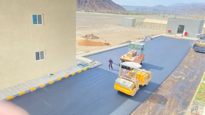 أعمال الإسفلت( قشط   تسليم طبقات  ترنشات   مواقف   طرق ) 12