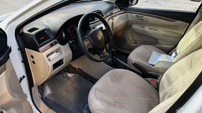 سوزوكي سياز 2023 1