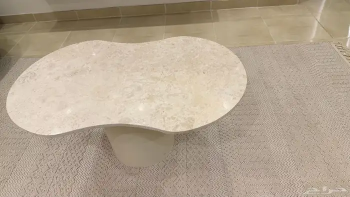 طاولة كنب شبه جديده 1