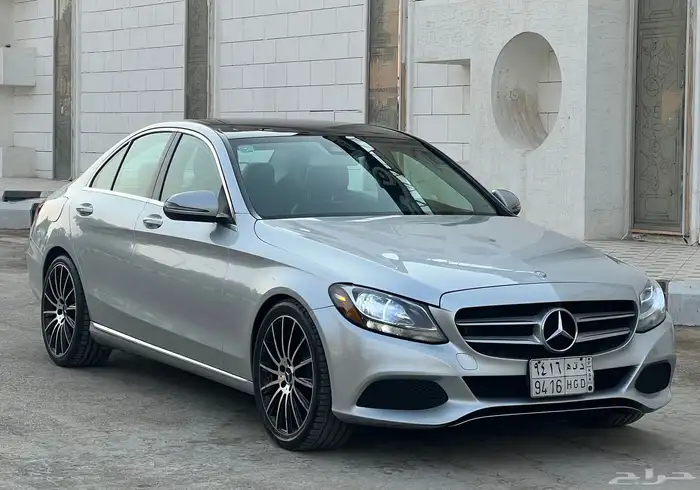 مرسيدس C300 2017 (بحالة ممتازة) 5