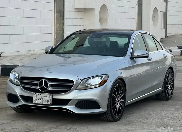 مرسيدس C300 2017 (بحالة ممتازة) 0