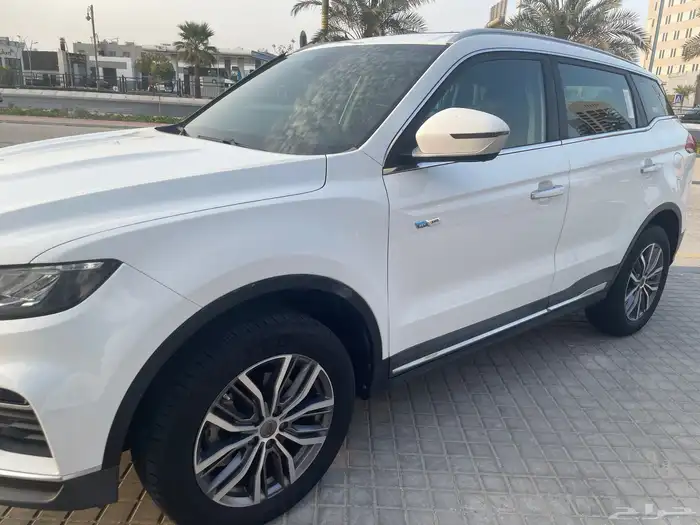 جيلي ازكارا 3