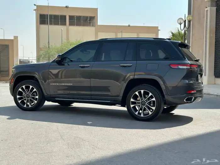 جيب قراند شروكي أوفر لاند 2023 - Grand Cherokee Overleand 4