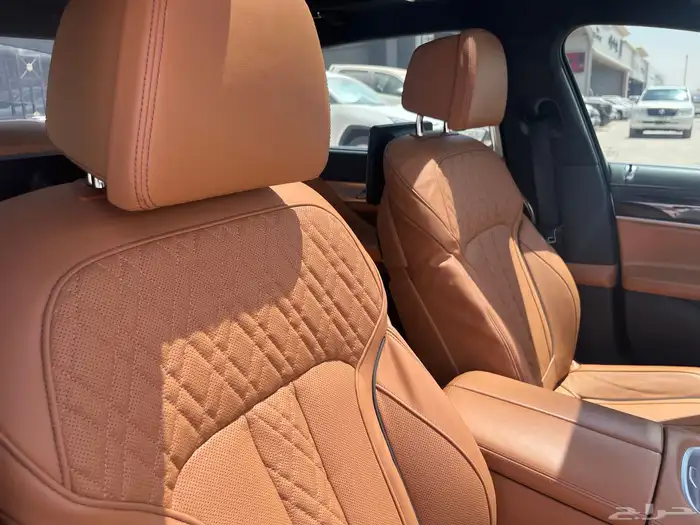 بي ام دبليو 740 الناغي مخزنه 2016 46