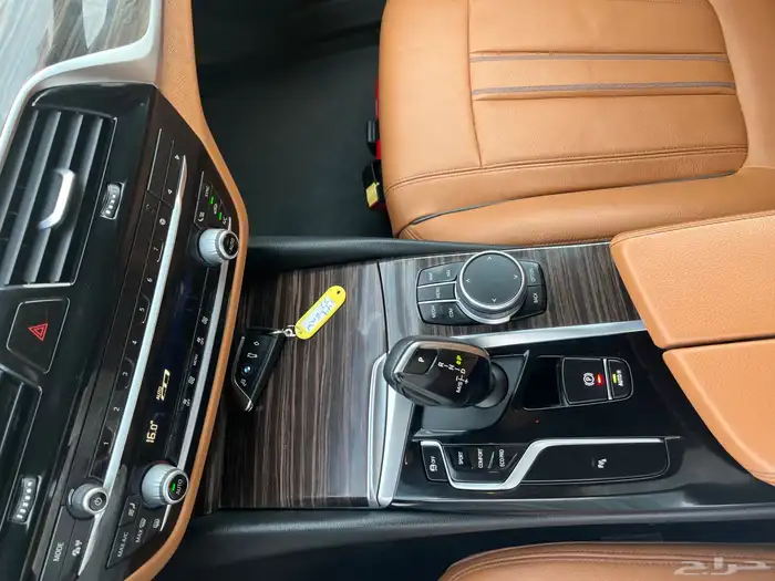 بي ام دبليو 520 2022 7