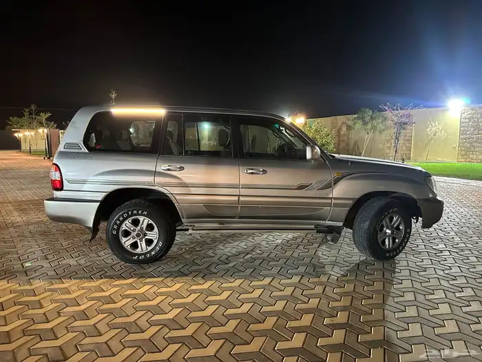 للبيع جي اكس ار 2006 توماتيك نظيف جدا شرط 1