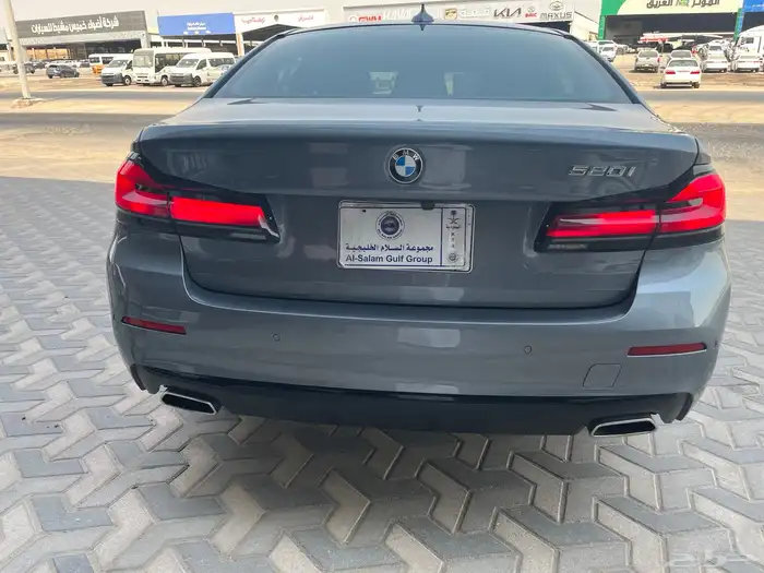 بي ام دبليو 520 2022 3