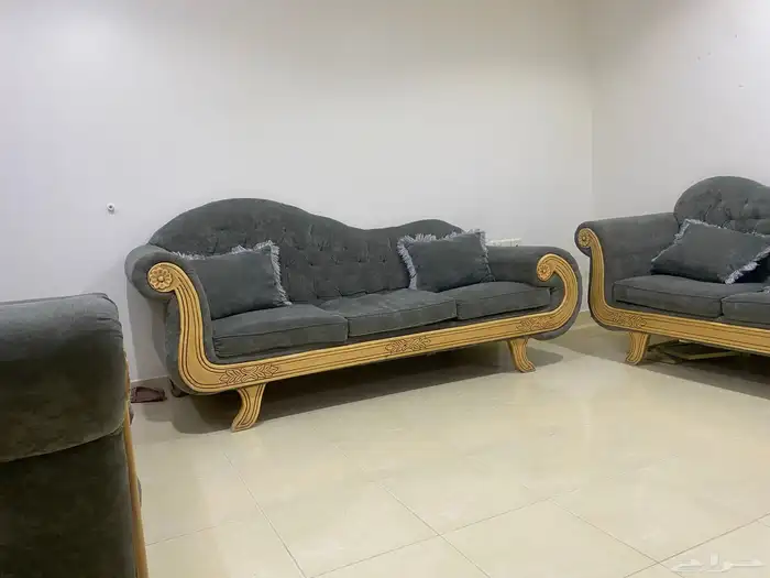 عفش للبيع بالرس 47