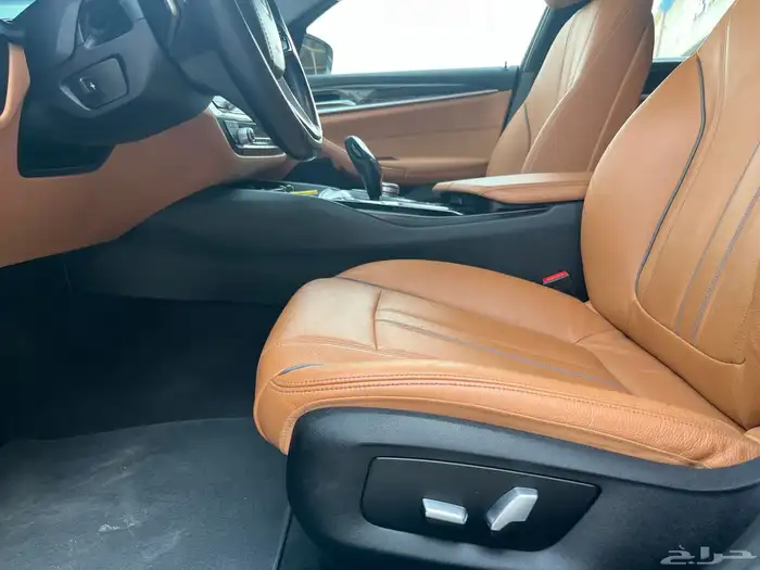 بي ام دبليو 520 2022 5