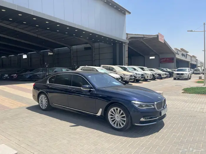 بي ام دبليو 740 الناغي مخزنه 2016 2