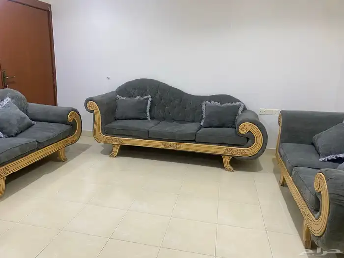 عفش للبيع بالرس 46