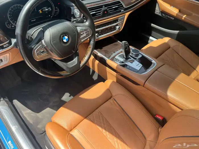 بي ام دبليو 740 الناغي مخزنه 2016 35