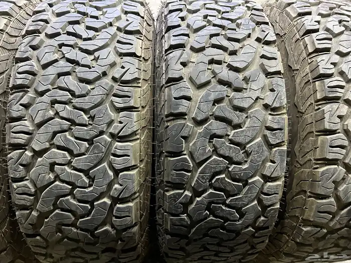 كفرات نص حجري بي واي رتش مقاس 285 70 17 15
