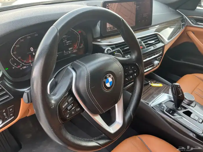 بي ام دبليو 520 2022 6