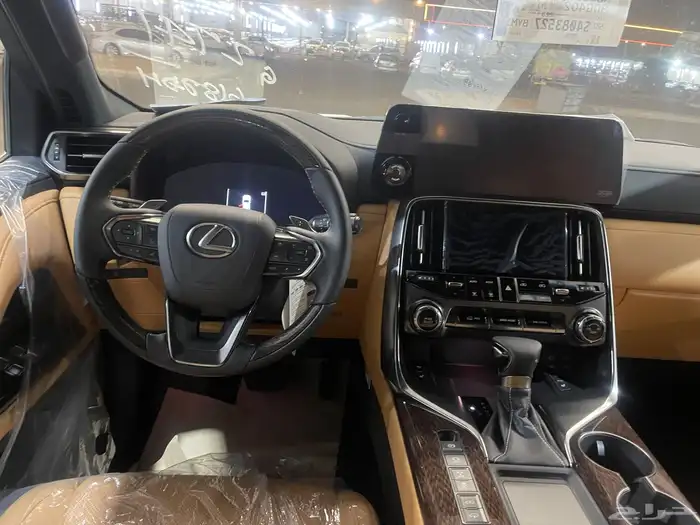 جيب لكزس LX600BB موديل 2025 9